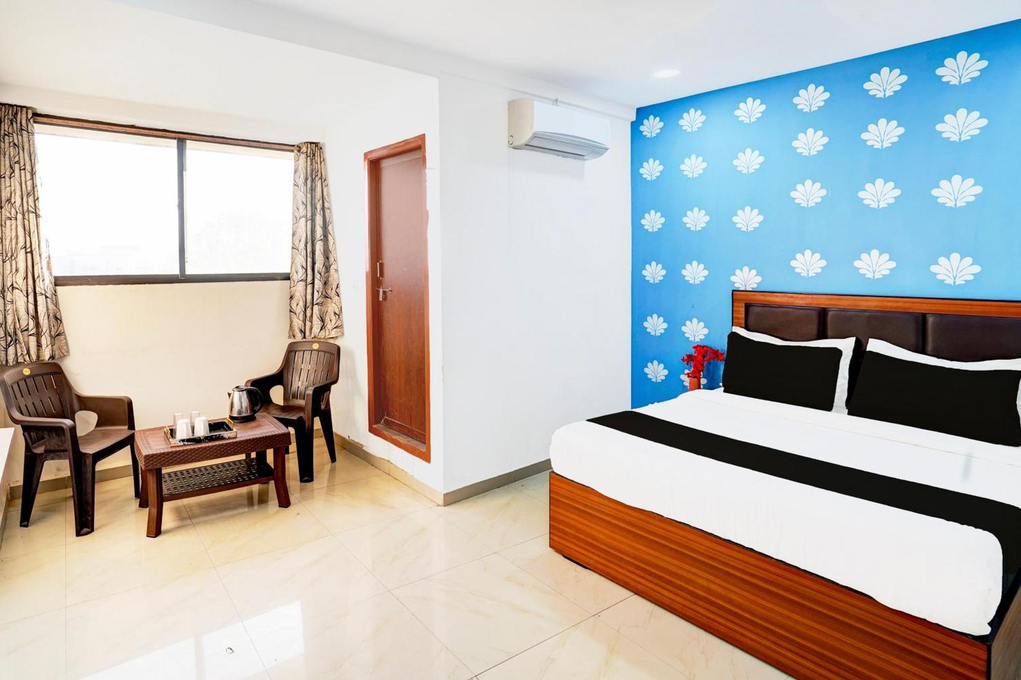 Super Hotel O Geeta Mandir Formerly Hotel Green Park อาเมดาบัด ภายนอก รูปภาพ