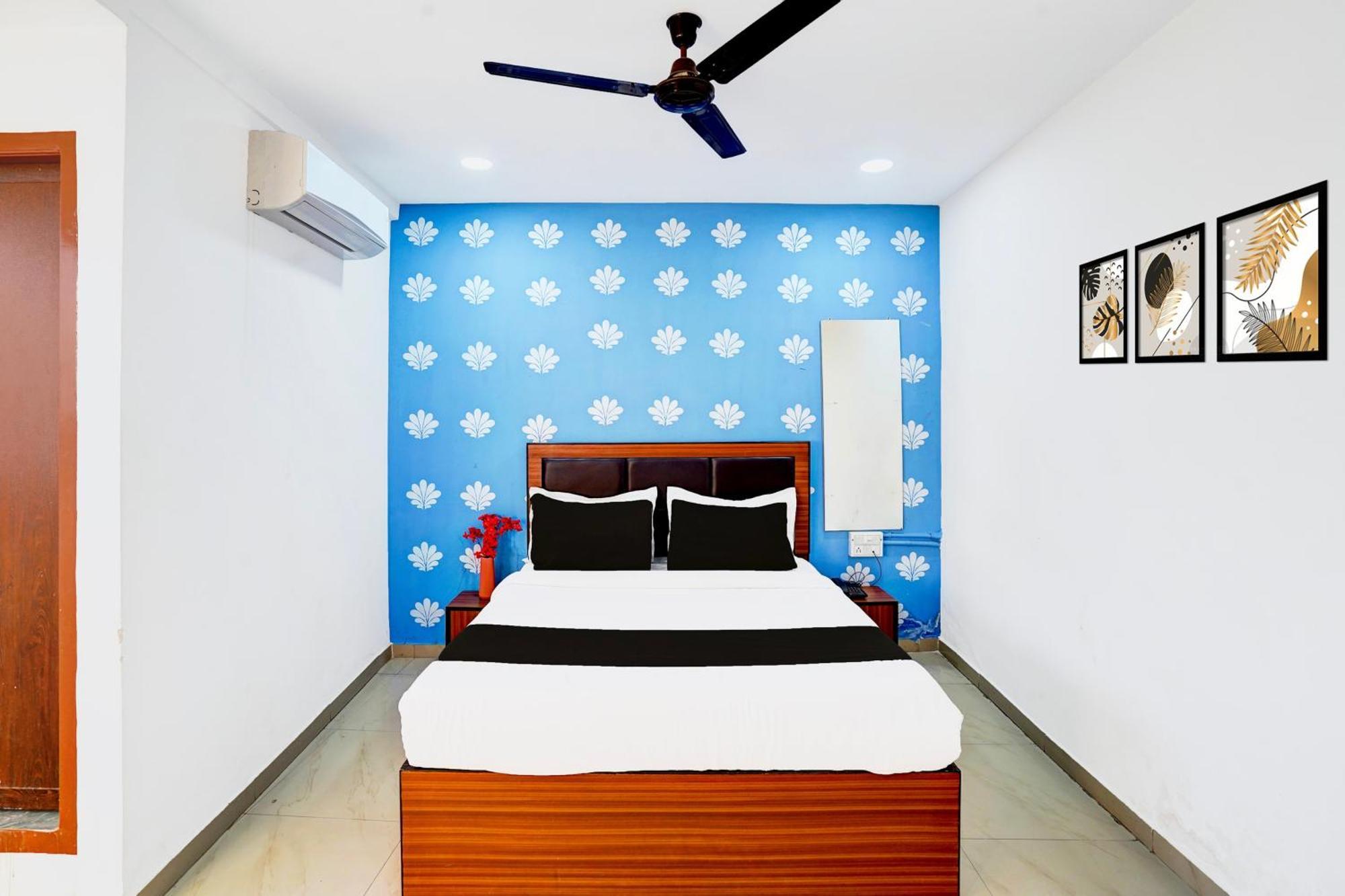 Super Hotel O Geeta Mandir Formerly Hotel Green Park อาเมดาบัด ภายนอก รูปภาพ